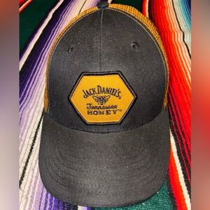 Jack Daniel’s Tennessee Honey Trucker Hat Black Gold Mesh Snapback